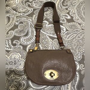 EUC Fossil Leather Crossbody - Brown